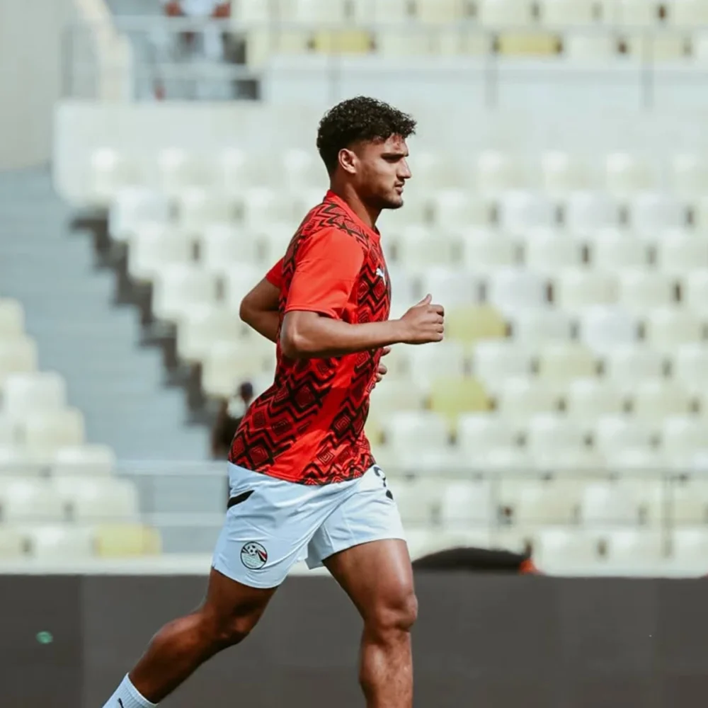 Maillot d'entraînement rouge&noir graphique Égypte 24/25