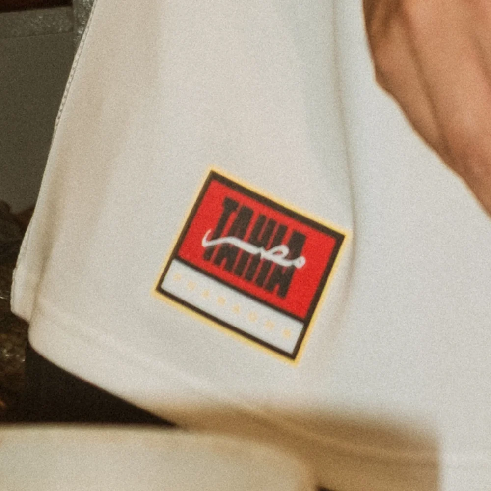 chiclets-3 Maillot concept blanc CHICLETS « Millennial »