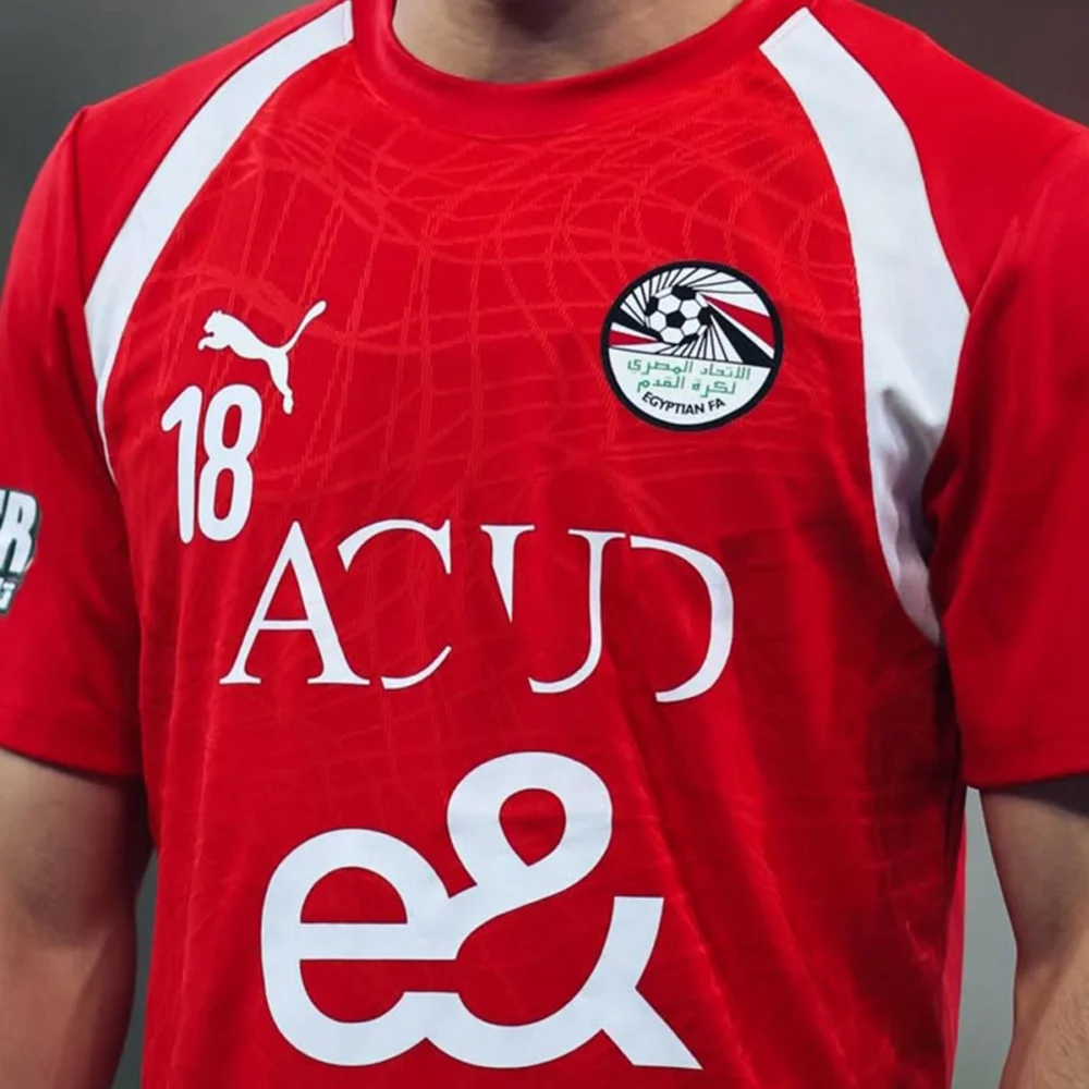ttrw3 Maillot d'entraînement pro graphique rouge/blanc Égypte 26/27